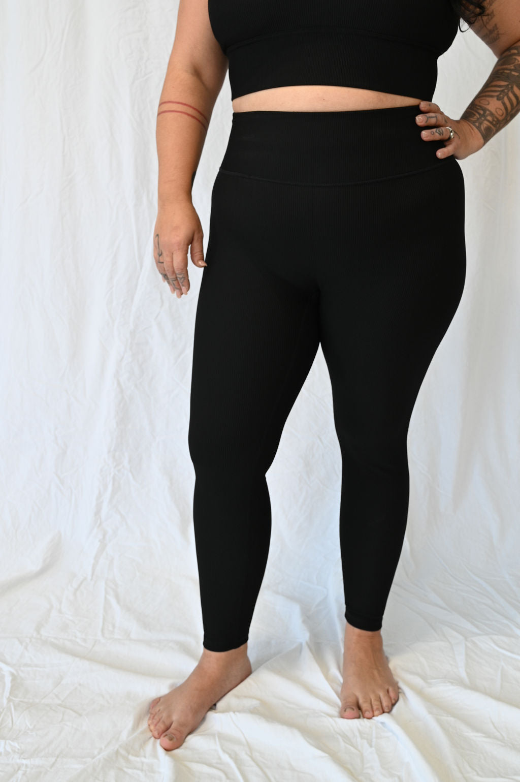 LIFE IN MOTION Cropped Ribbed Legging